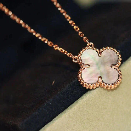 [Windsor Jewelry]CLOVER 15MM  GRAY MOTHER OF PEARL NECKLACE