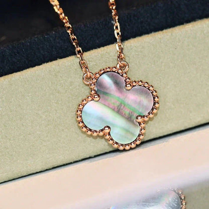 [Windsor Jewelry]CLOVER 15MM  GRAY MOTHER OF PEARL NECKLACE