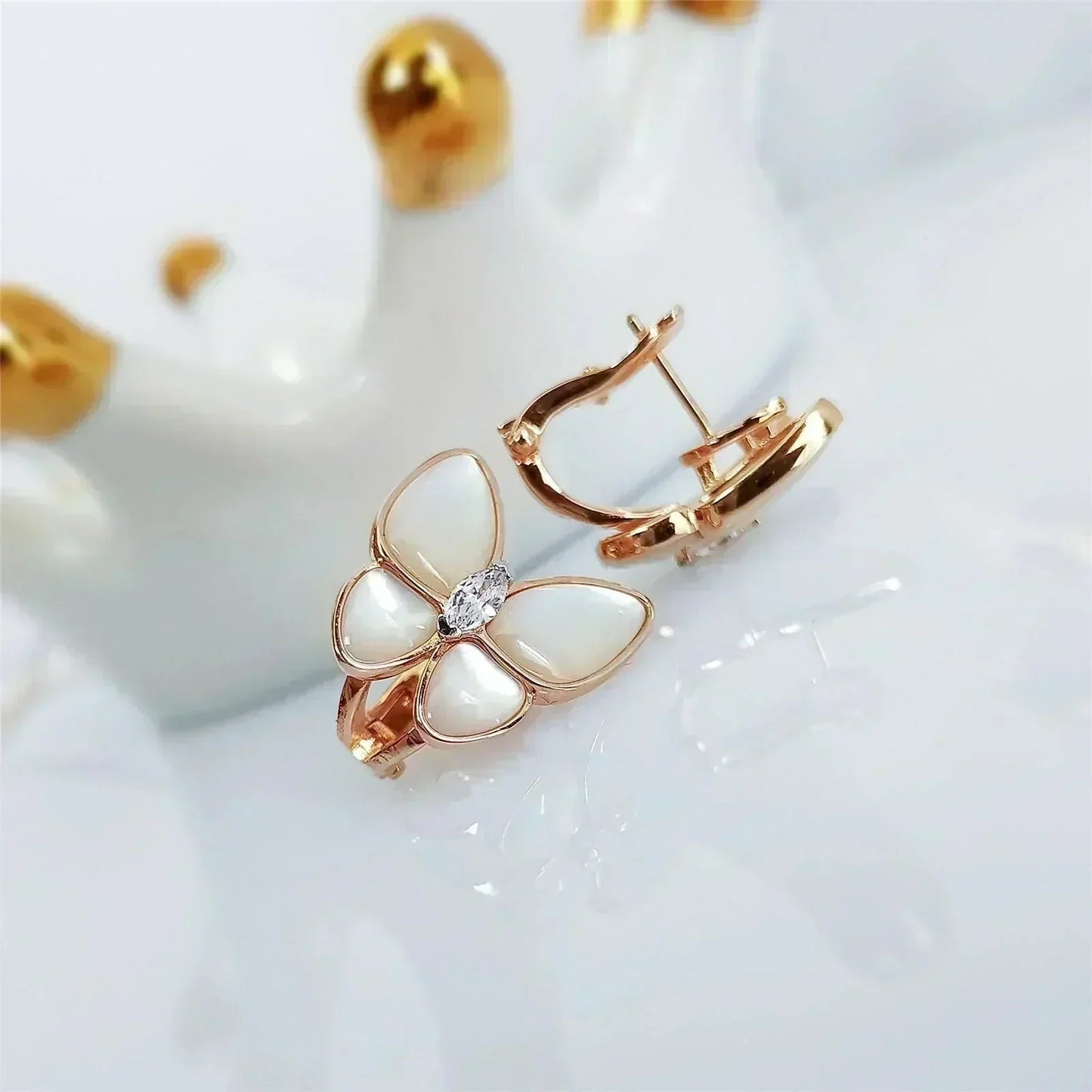[Windsor Jewelry]BUTTERFLY MOP DIAMOND EARRINGS