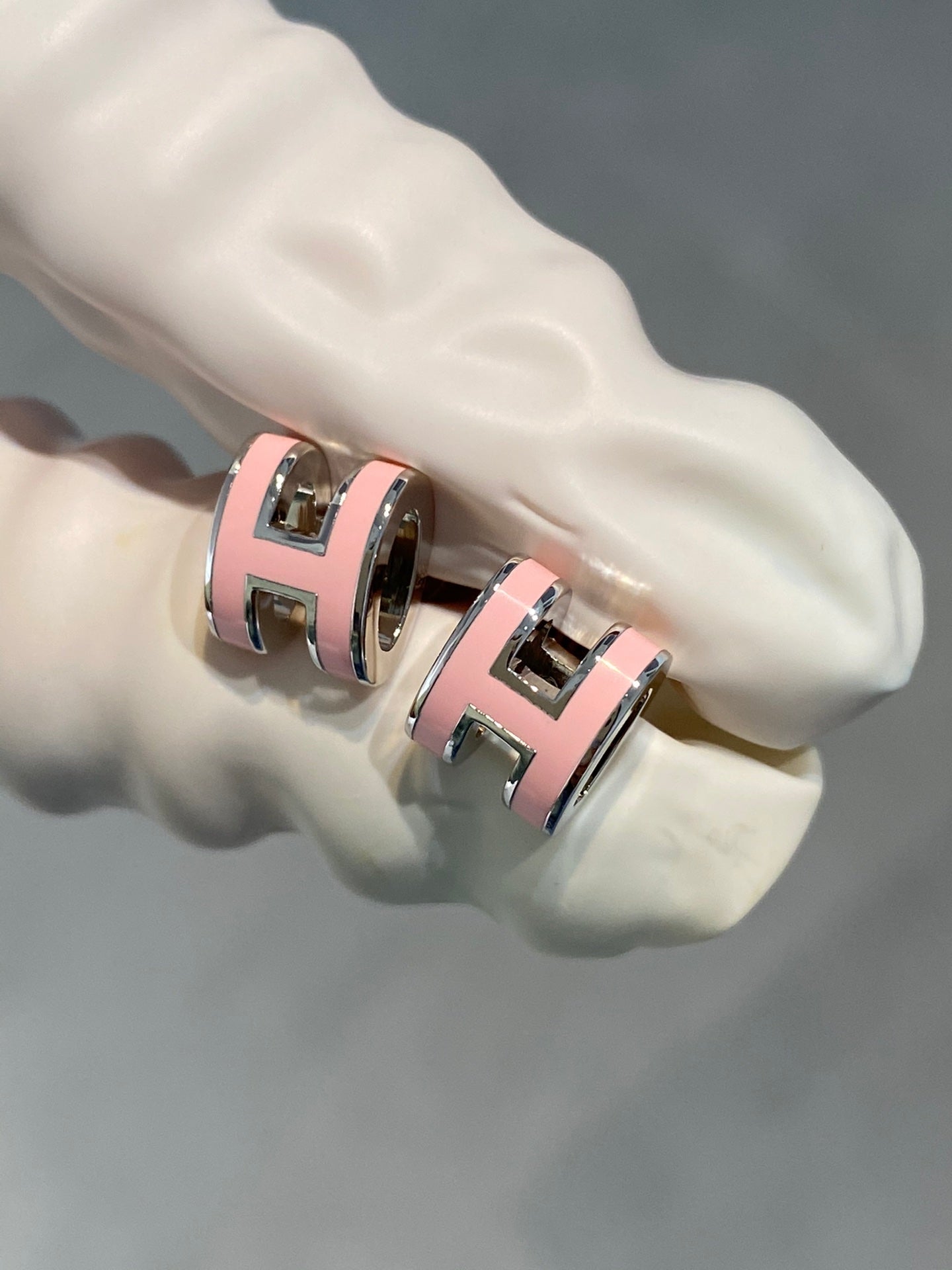 [Windsor Jewelry]MINI POP H SILVER EARRINGS PINK