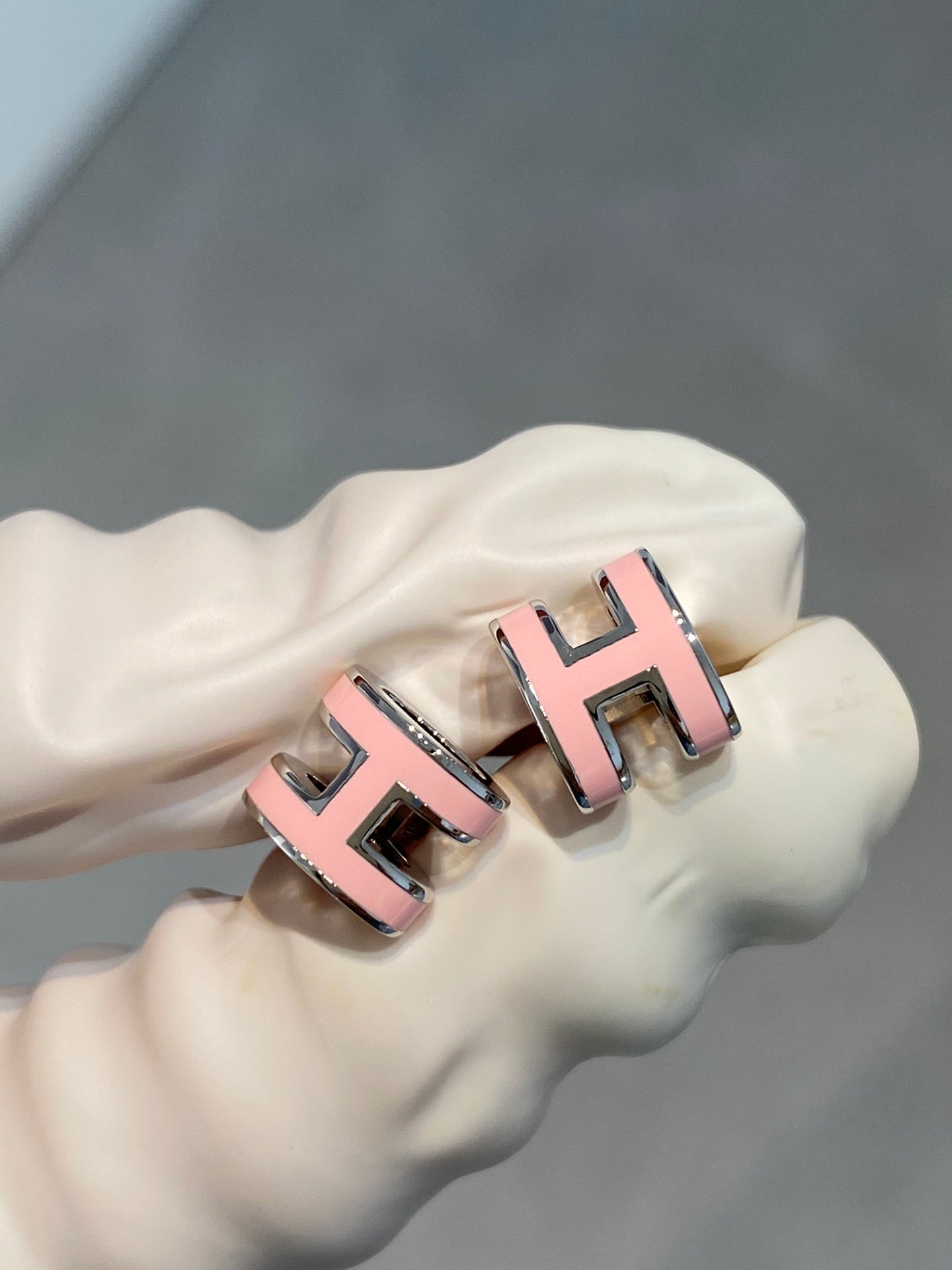 [Windsor Jewelry]MINI POP H SILVER EARRINGS PINK