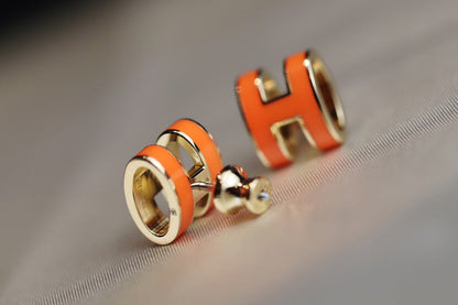 [Windsor Jewelry]MINI POP H EARRINGS ORANGE