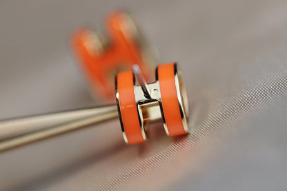 [Windsor Jewelry]MINI POP H EARRINGS ORANGE