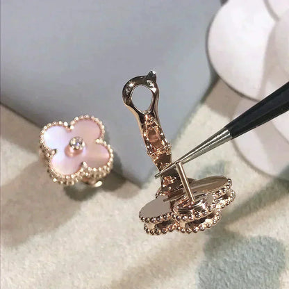 [Windsor Jewelry]CLOVER MEDIUM 1 MOTIFS  PINK MOP DIAMOND EARRINGS