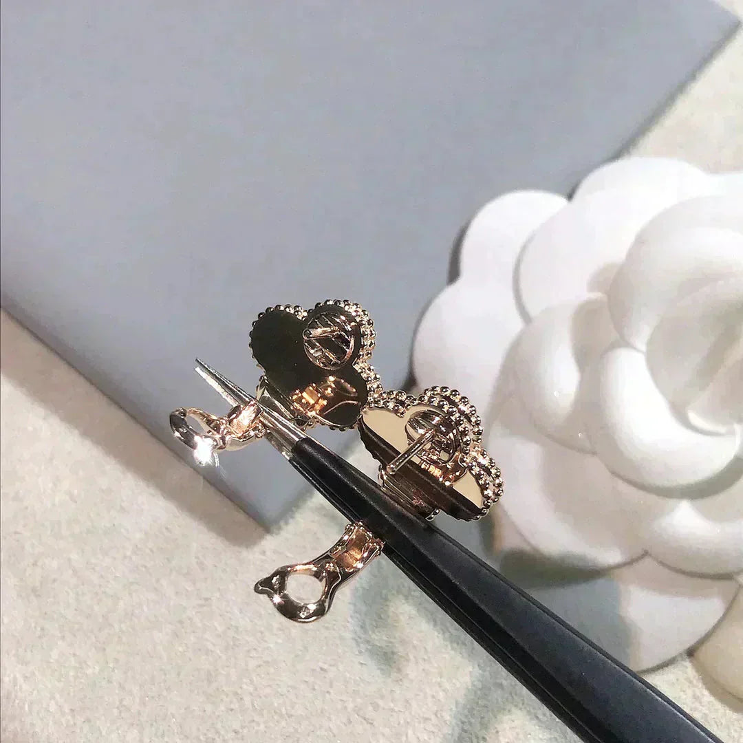 [Windsor Jewelry]CLOVER MEDIUM 1 MOTIFS  PINK MOP DIAMOND EARRINGS
