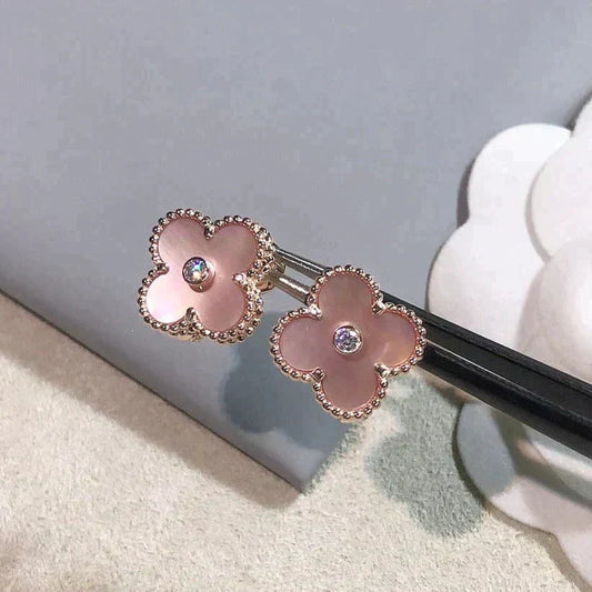 [Windsor Jewelry]CLOVER MEDIUM 1 MOTIFS  PINK MOP DIAMOND EARRINGS
