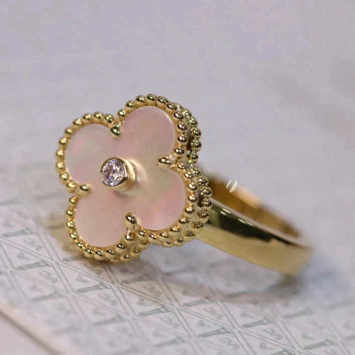 [Windsor Jewelry]CLOVER PINK MOP RING GOLD DIAMOND