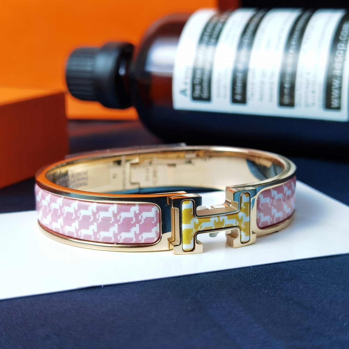[Windsor Jewelry]H HORSE BRACELET 12MM