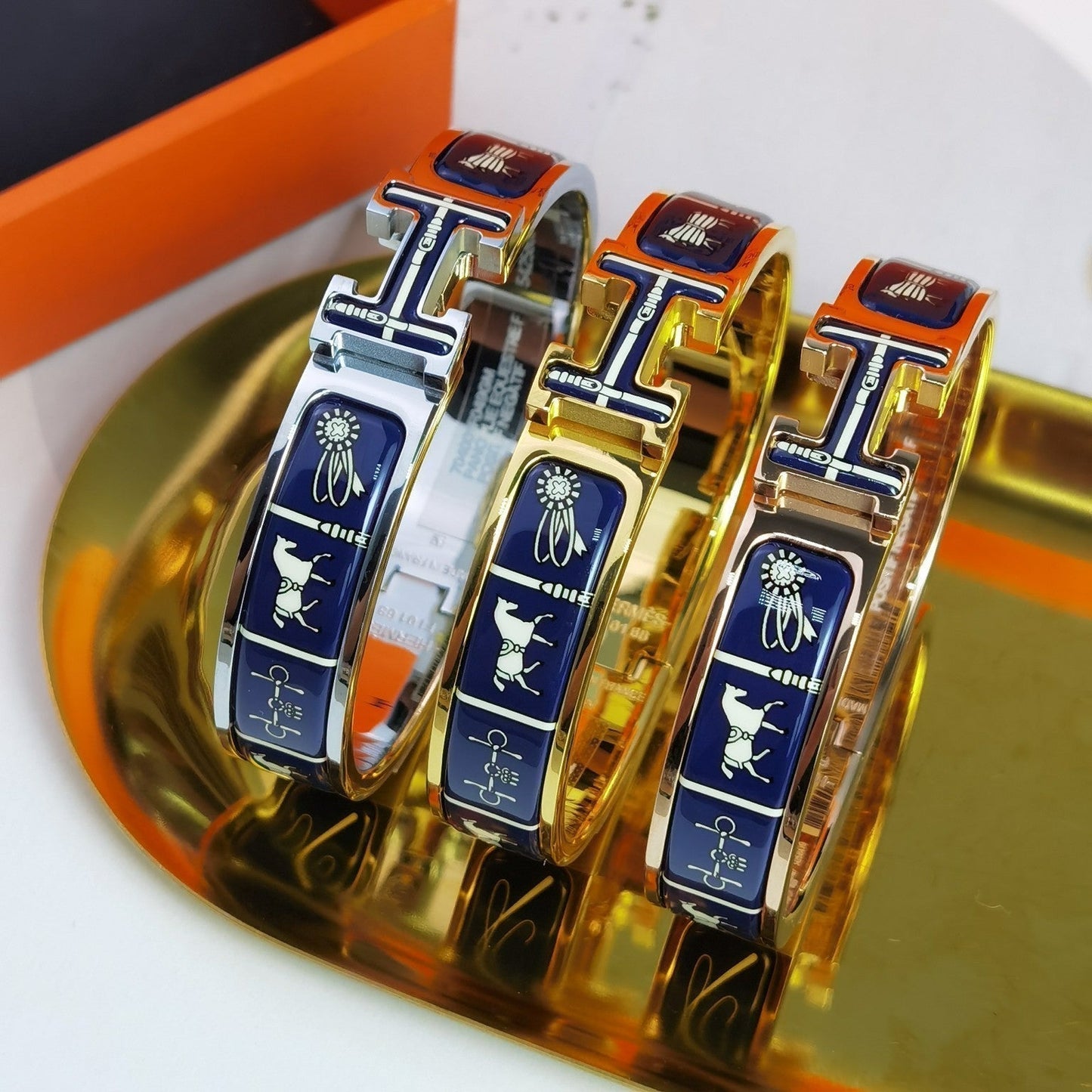 [Windsor Jewelry]H COUVERTURES DARK BLUE BRACELET