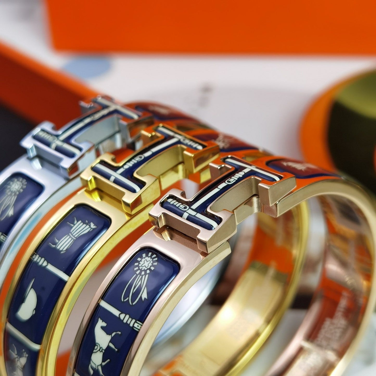 [Windsor Jewelry]H COUVERTURES DARK BLUE BRACELET