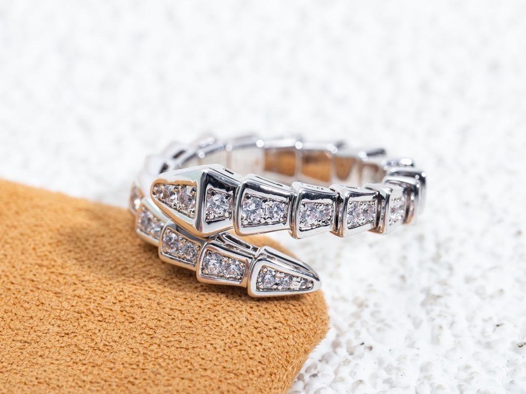 [Windsor Jewelry]SERPENTI RING SILVER DIAMOND PAVED 4MM