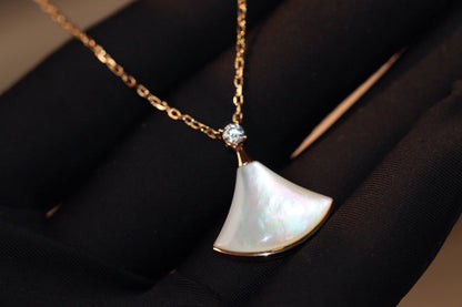 [Windsor Jewelry]DREAM NECKLACE WHITE MOP PINK GOLD 1 DIAMOND