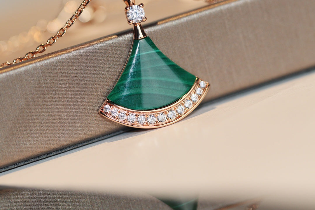 [Windsor Jewelry]DREAM NECKLACE MALACHITE DIAMOND