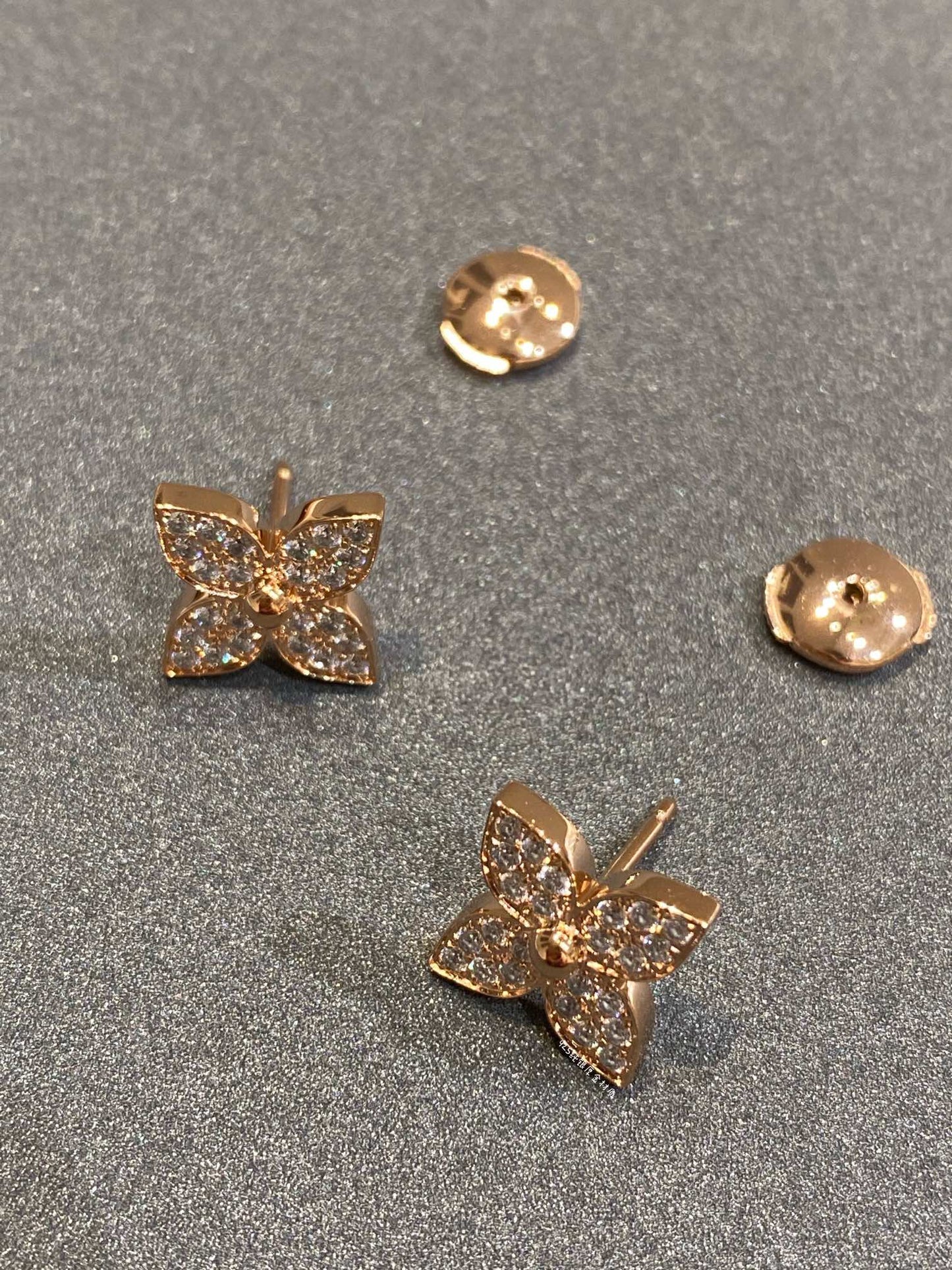 [Windsor Jewelry]STAR DIAMOND EARRINGS