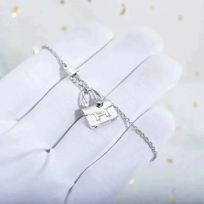 [Windsor Jewelry]AMULETTE PEDANT SILVER NECKLACE