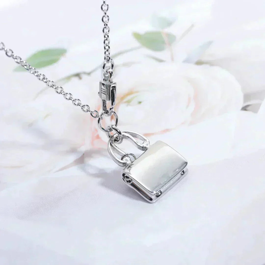 [Windsor Jewelry]AMULETTE PEDANT SILVER NECKLACE