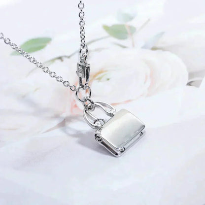 [Windsor Jewelry]AMULETTE PEDANT SILVER NECKLACE