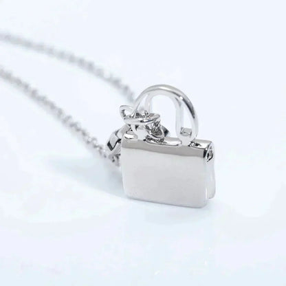 [Windsor Jewelry]AMULETTE PEDANT SILVER NECKLACE
