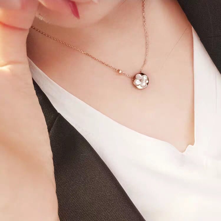 [Windsor Jewelry]SUN MOP GOLD 1 DIAMOND NECKLACE