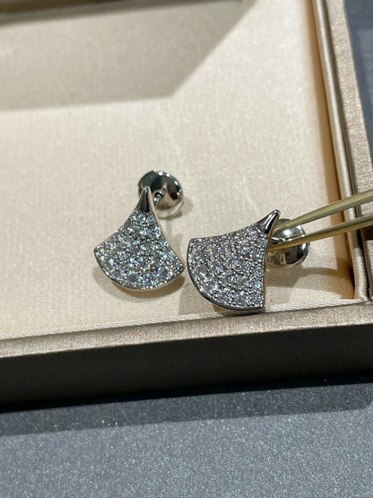 [Windsor Jewelry]DREAM STUD EARRINGS DIAMOND