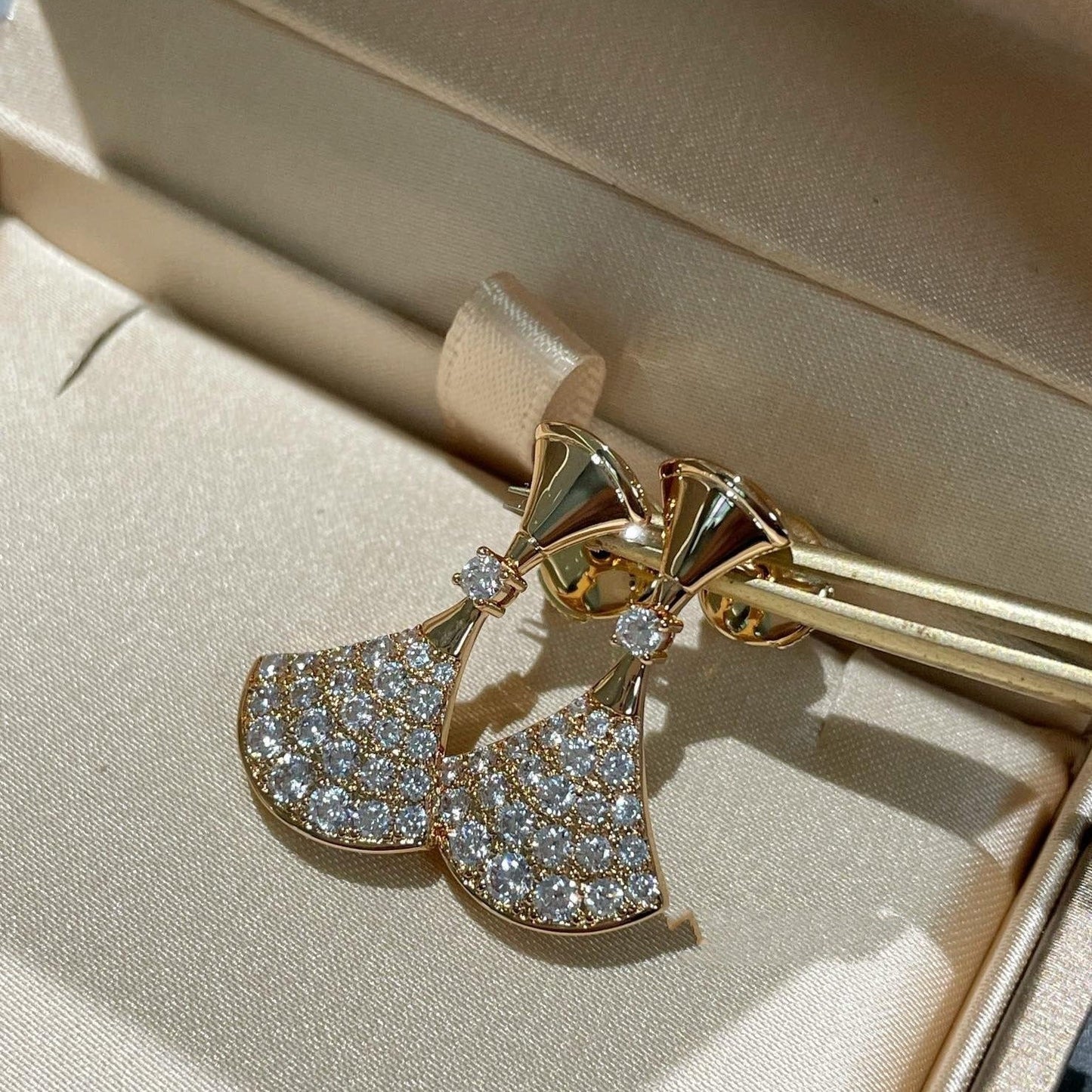 [Windsor Jewelry]DREAM EARRINGS DIAMOND