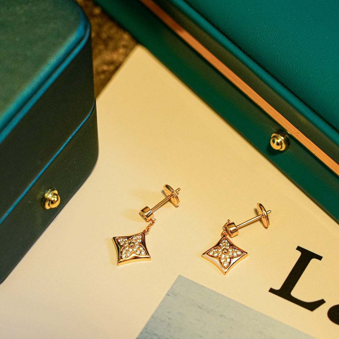 [Windsor Jewelry]STAR DIAMONDS EARRINGS GOLD