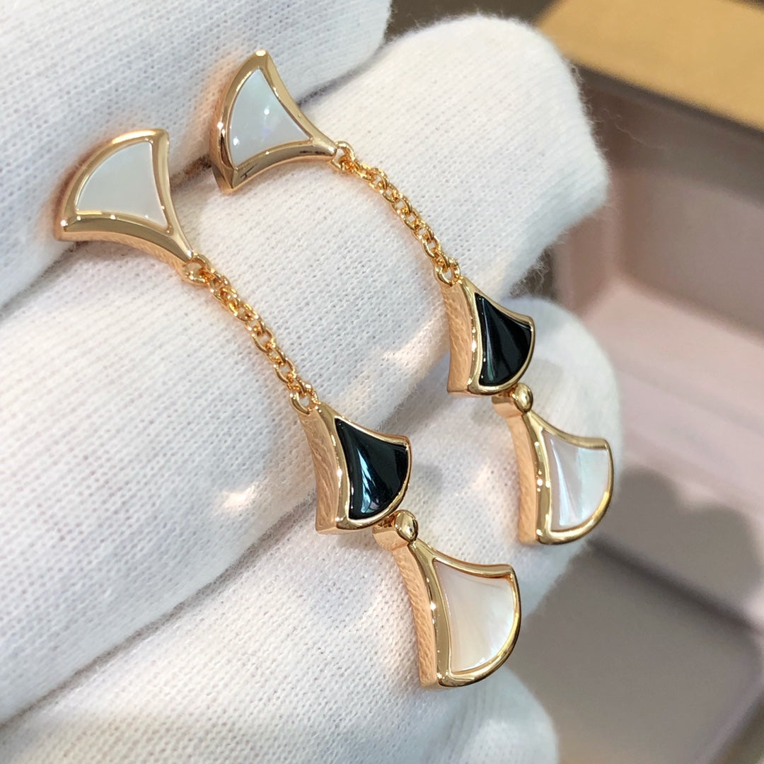 [Windsor Jewelry]DREAM EARRINGS 3 MOTIFS ONYX MOP PINK GOLD