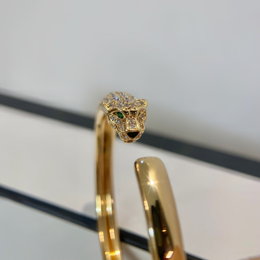 [Windsor Jewelry]PANTHERE GOLD DIAMOND OPEN BRACELET