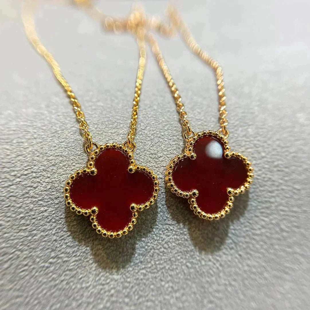 [Windsor Jewelry]CLOVER 15MM CARNELIAN SINGLE FLOWER NECKLACE