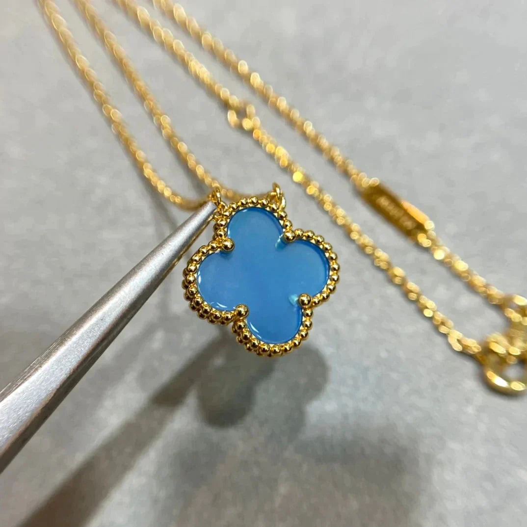 [Windsor Jewelry]CLOVER 15MM BLUE AGATE NECKLACE