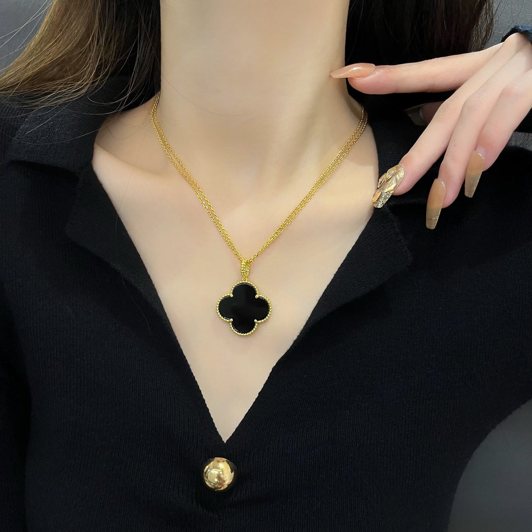 [Windsor Jewelry]CLOVER 25MM NECKLACE GOLD ONYX