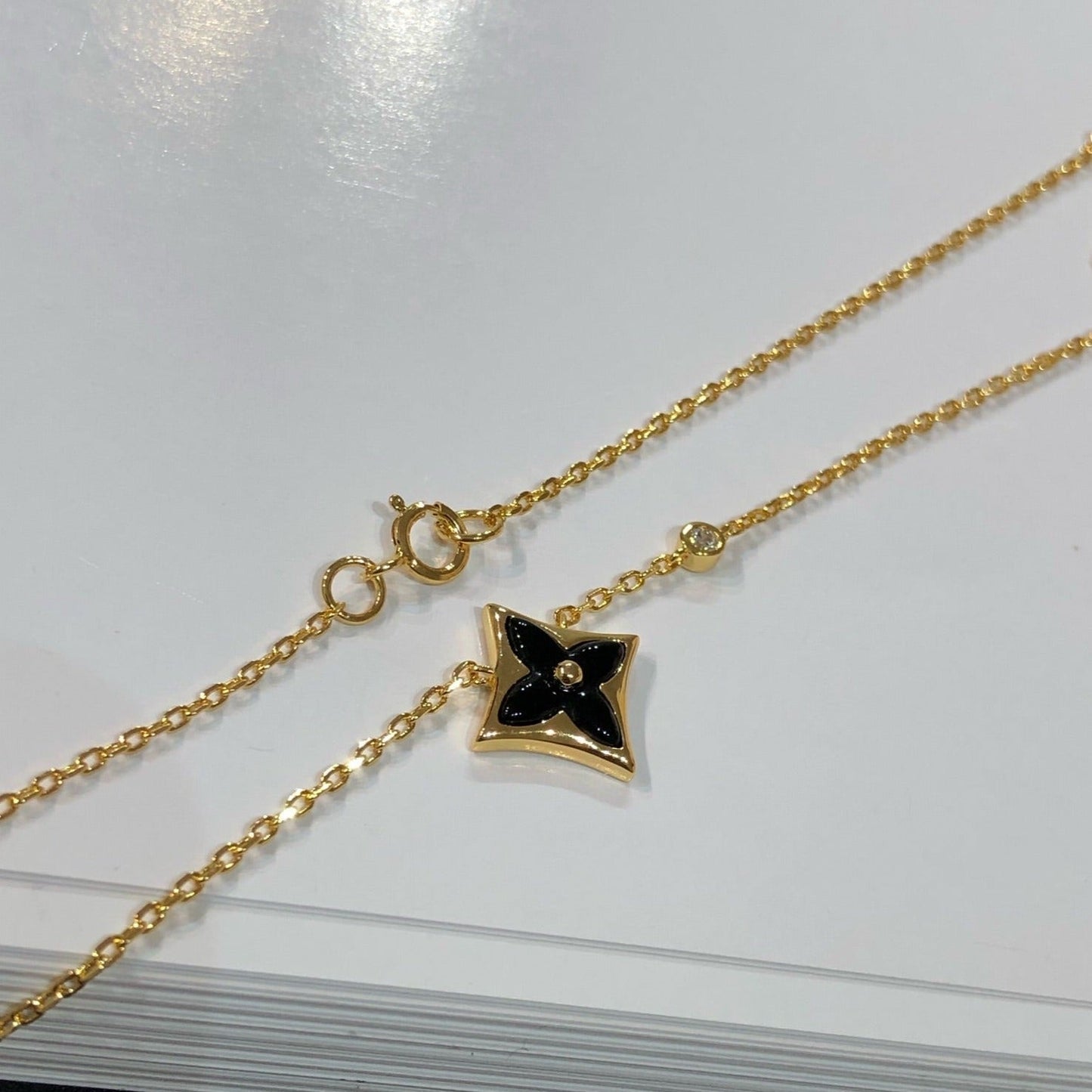 [Windsor Jewelry]STAR BLACK MOP NECKLACE