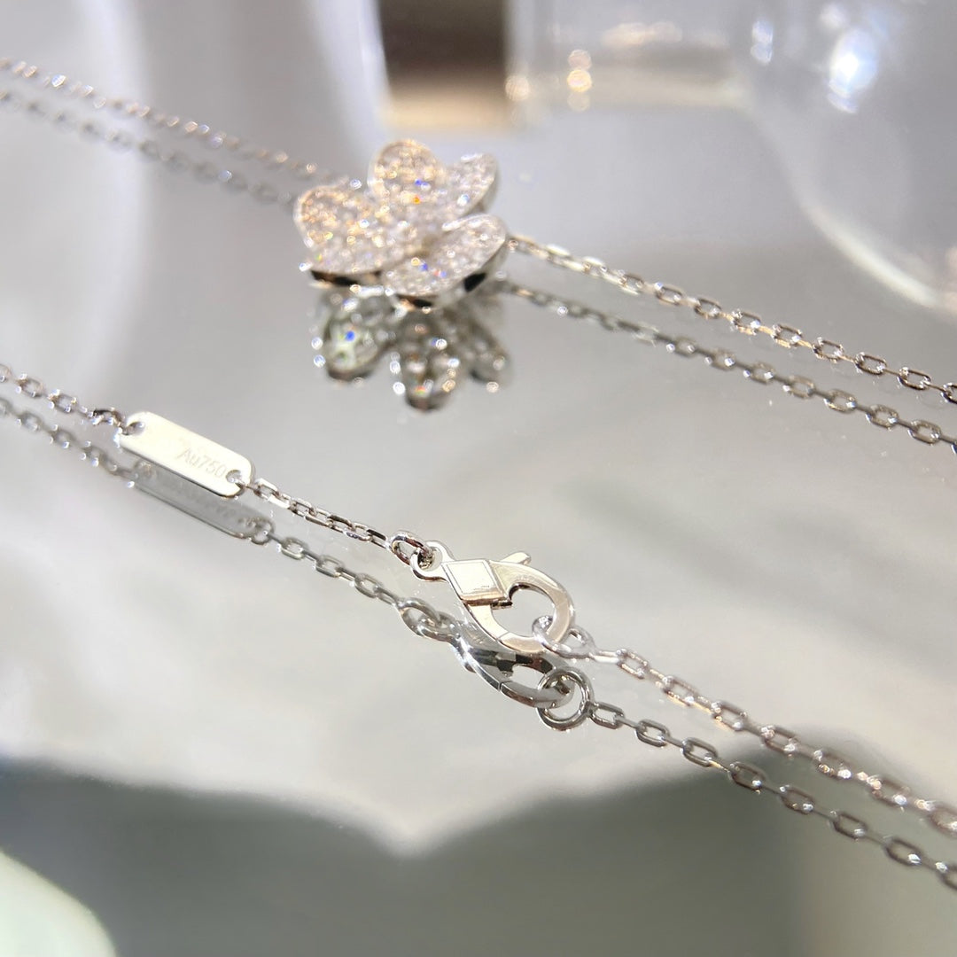 [Windsor Jewelry]FLOWER DIAMOND NECKLACE
