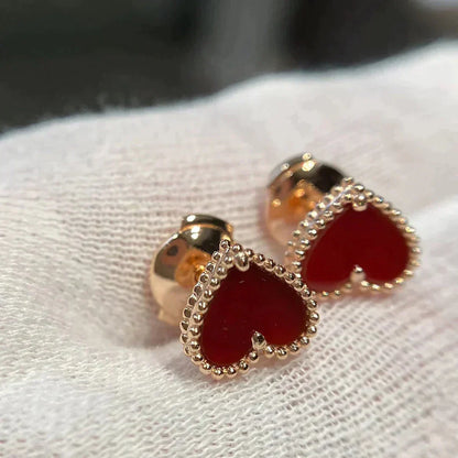 [Windsor Jewelry]HEART CARNELIAN STUD EARRINGS
