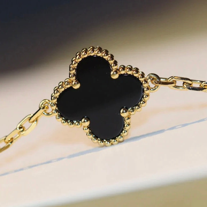 [Windsor Jewelry]CLOVER 20 MOTIFS ONYX NECKLACE