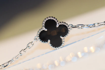 [Windsor Jewelry]CLOVER 20 MOTIFS ONYX DIAMOND SILVER