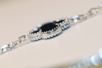 [Windsor Jewelry]CLOVER 20 MOTIFS ONYX DIAMOND SILVER