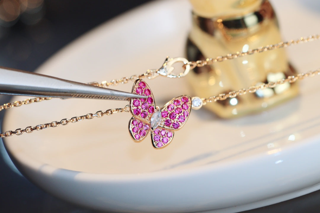 [Windsor Jewelry]BUTTERFLY RED DIAMOND ROSE GOLD NECKLACE