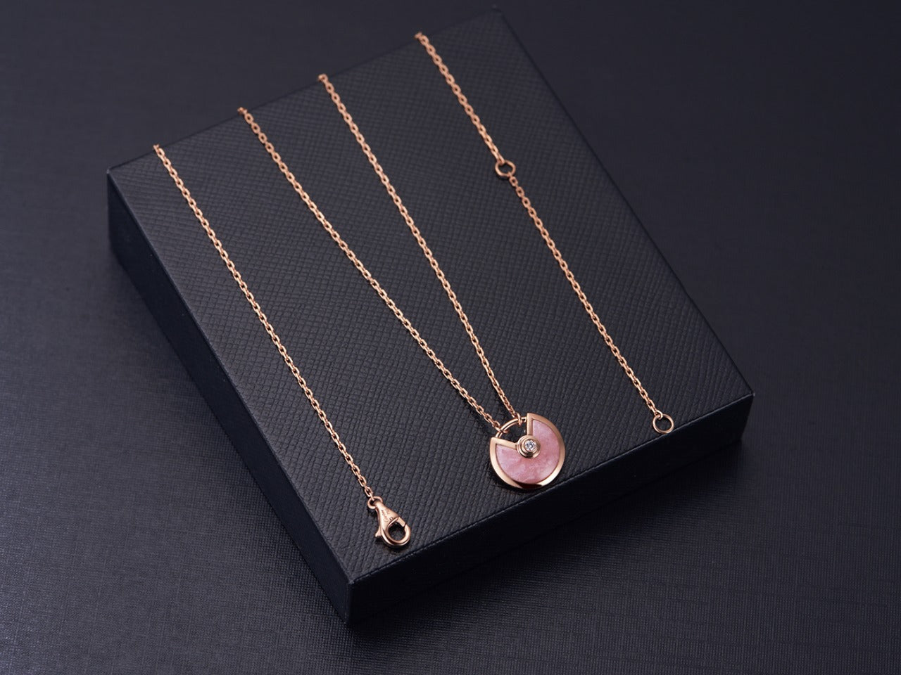 [Windsor Jewelry]AMULETTE ROSE GOLD PINK MOP NECKLACE