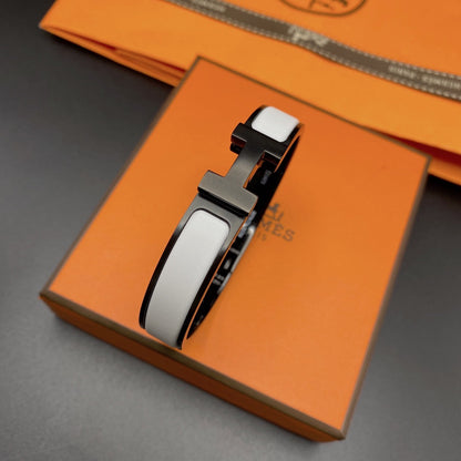 [Windsor Jewelry]H BRACELET 12MM BLACK WHITE CERAMIC