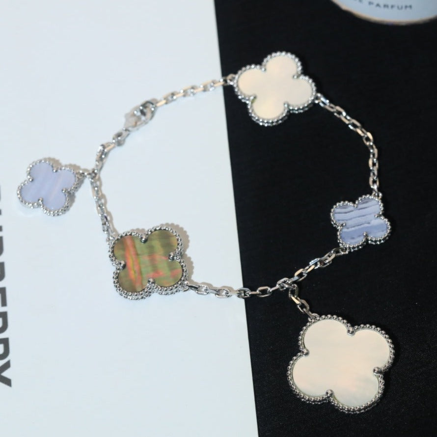 [Windsor Jewelry]CLOVER BRACELET 5 MOTIFS MOP CHALCEDONY SILVER