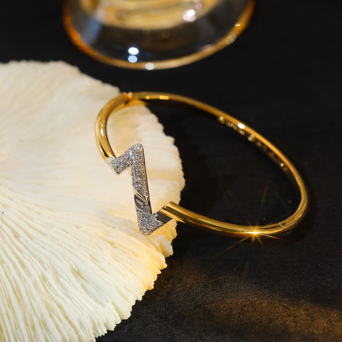 [Windsor Jewelry]VOLTE UPSITE DOWN GOLD DIAMOND BRACELET