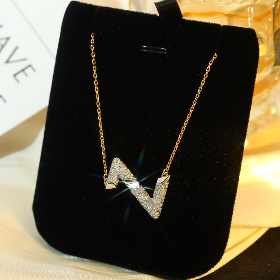 [Windsor Jewelry]VOLT SILVER DIAMOND PEDANT NECKLACE