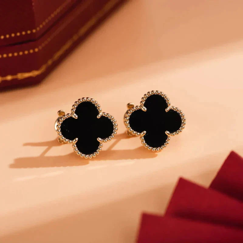 [Windsor Jewelry]CLOVER MEDIUM 1 MOTIFS  ONYX STUD EARRINGS