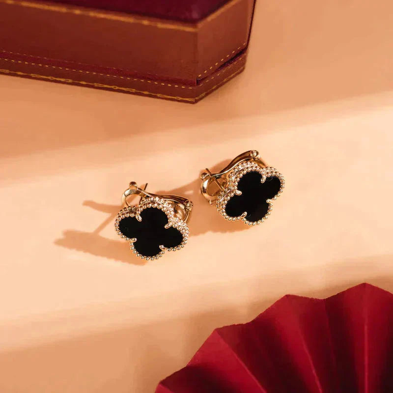 [Windsor Jewelry]CLOVER MEDIUM 1 MOTIFS  ONYX STUD EARRINGS
