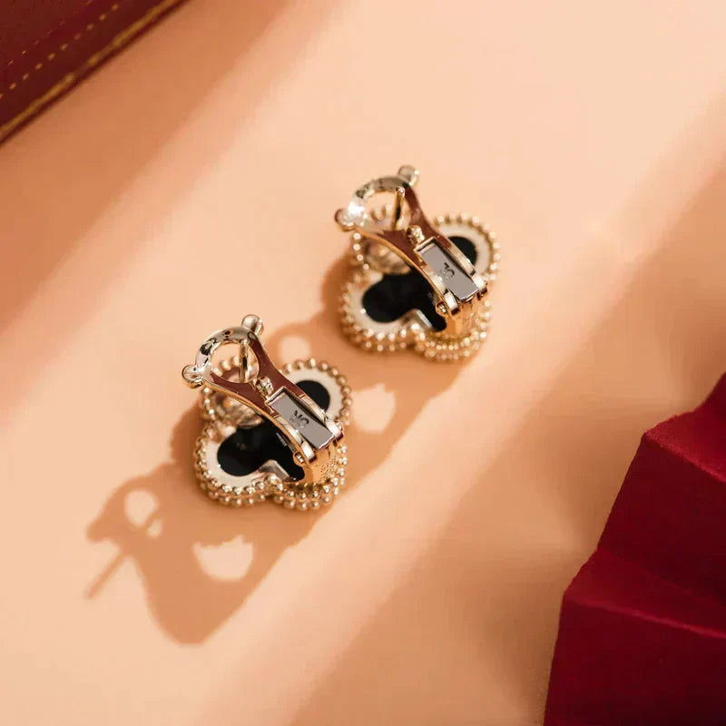 [Windsor Jewelry]CLOVER MEDIUM 1 MOTIFS  ONYX STUD EARRINGS