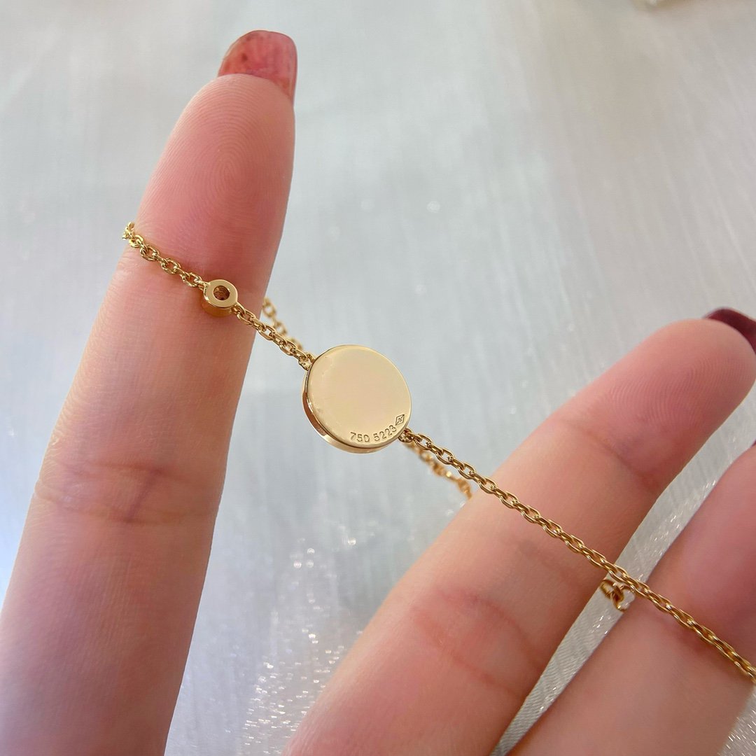 [Windsor Jewelry]SUN PEDANT CARNELIAN BRACELET