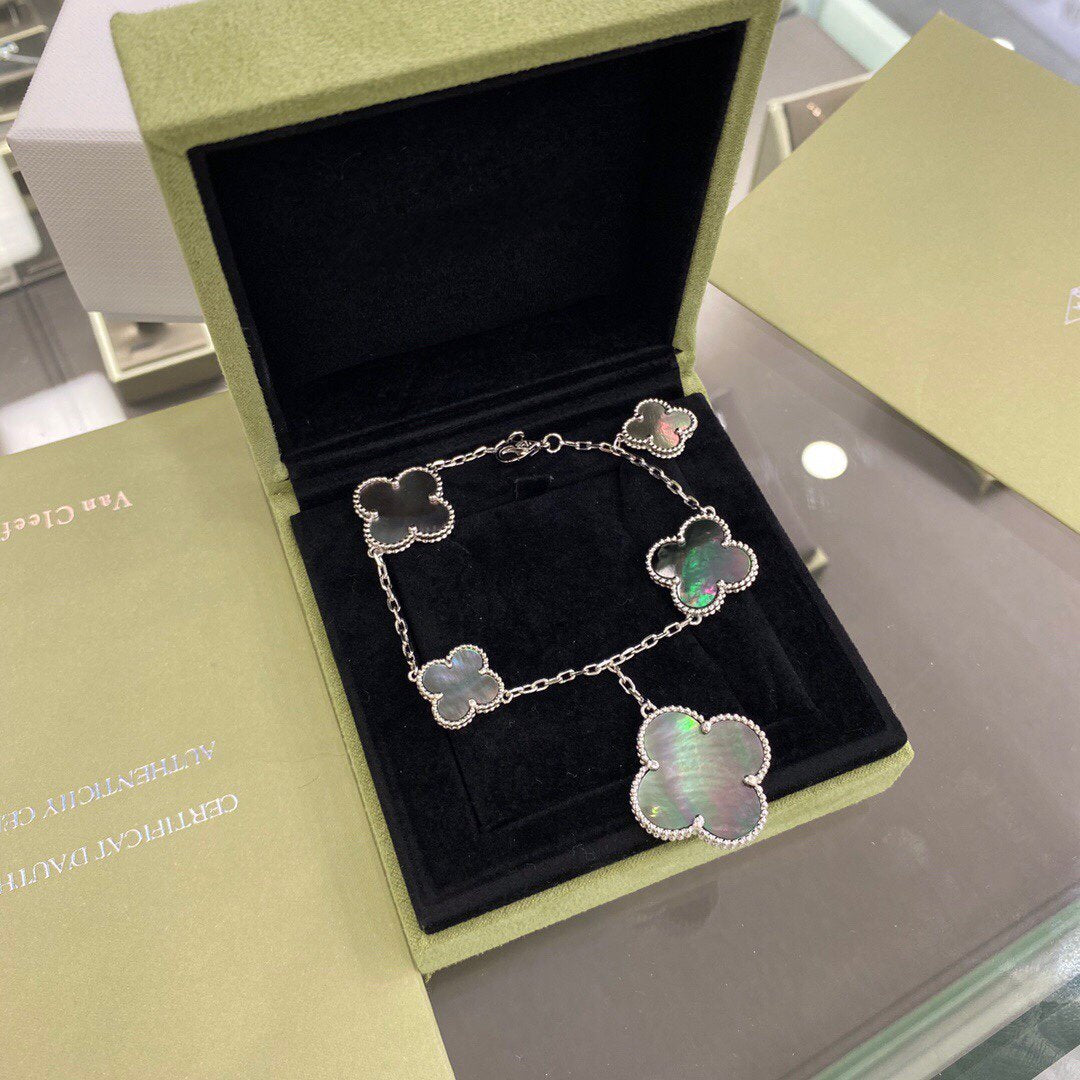 [Windsor Jewelry]CLOVER 5 MOTIFS SIVLER DARK MOP BRACELET