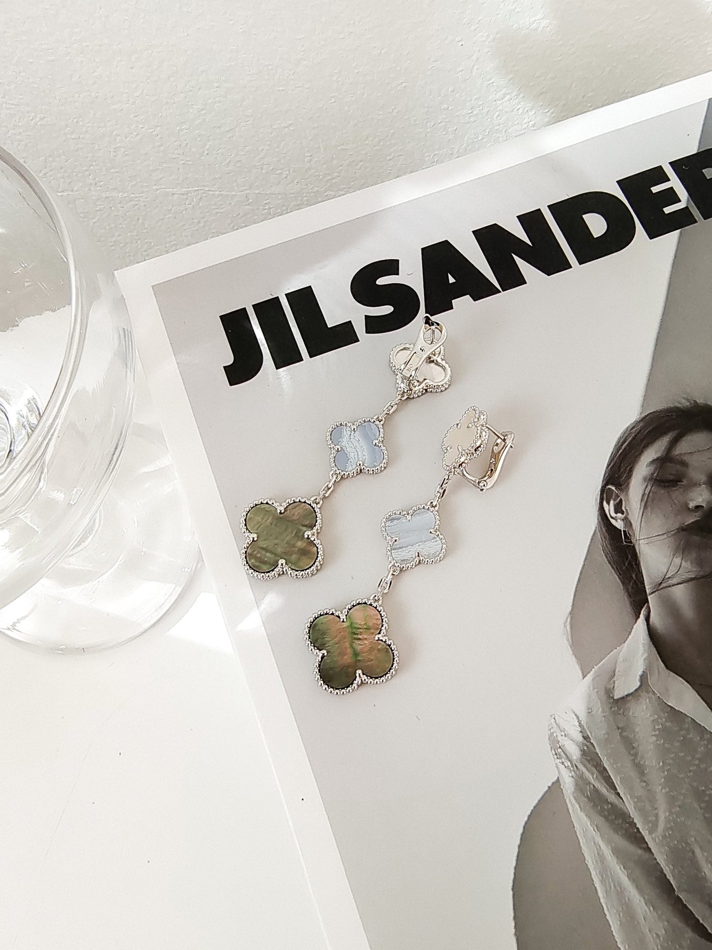 [Windsor Jewelry]CLOVER 3 MOTIFS CHALCEDONY DARK MOP SILVER EARRINGS