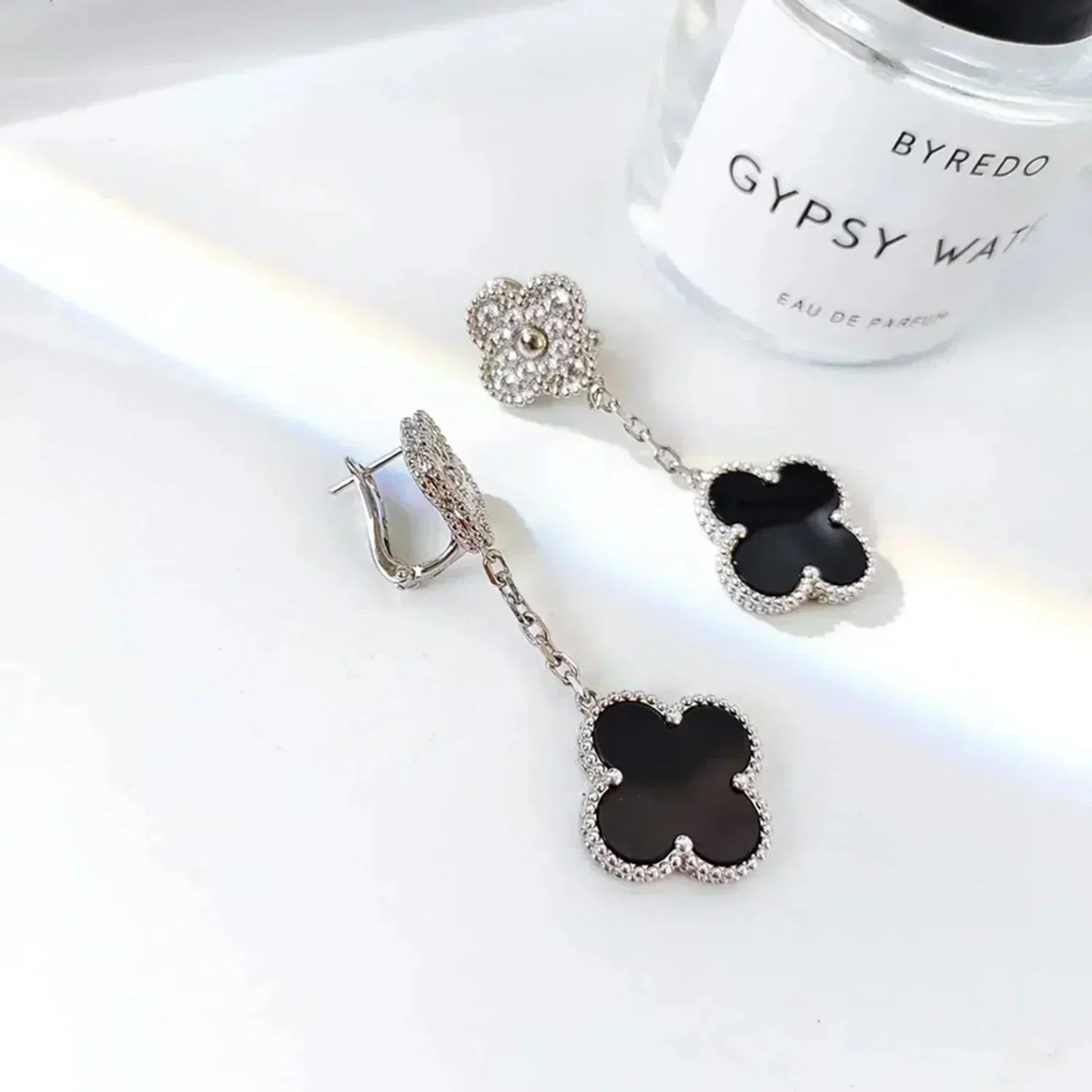 [Windsor Jewelry]CLOVER 2 MOTIFS  DIAMOND ONYX EARRINGS SILVER
